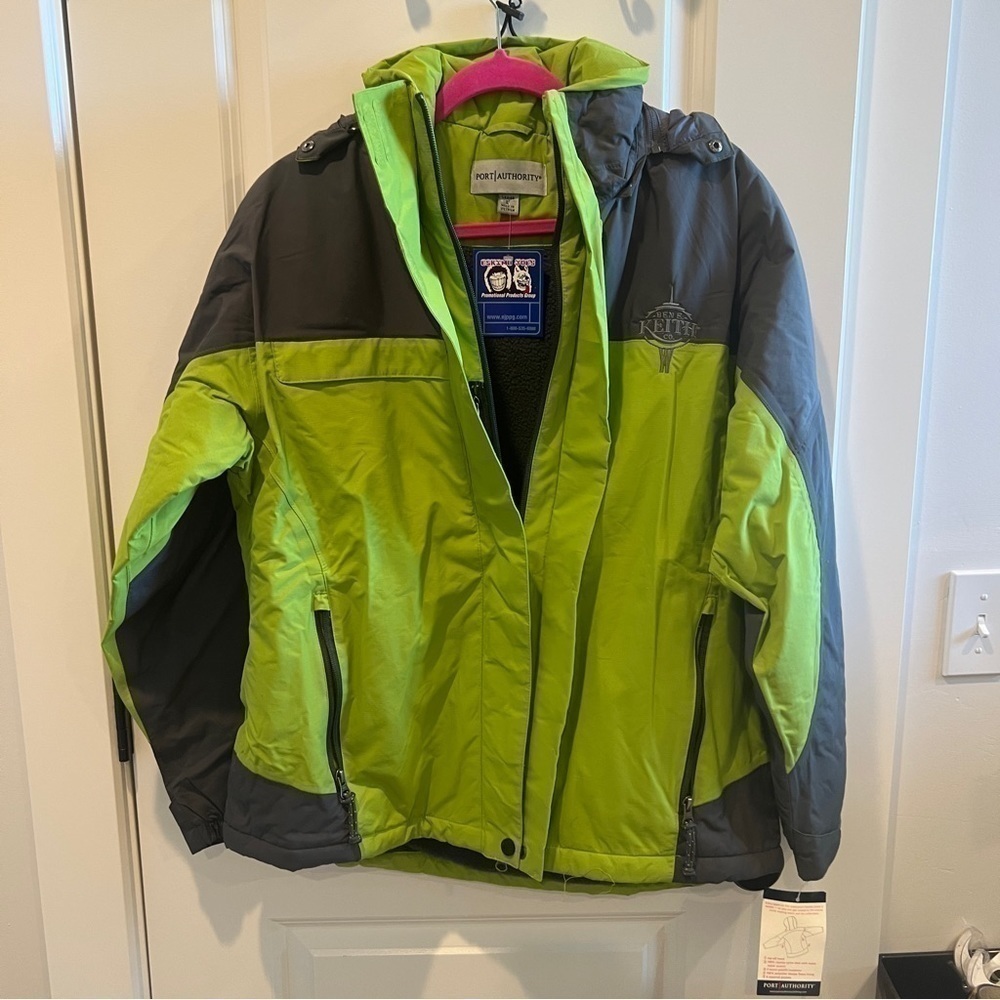 Port Authority NWT Ladies Nootka Jacket. Size Large